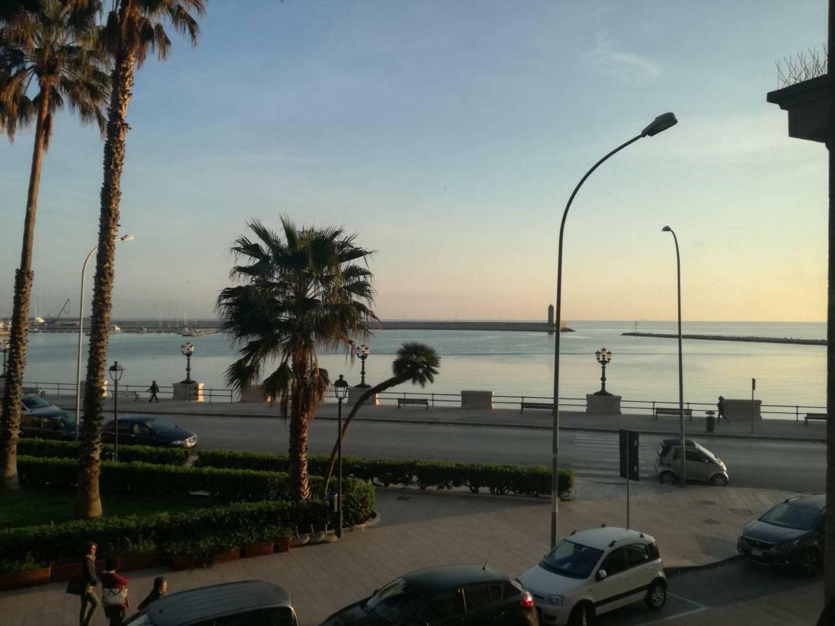 Sea View Apartment Bari Exterior photo